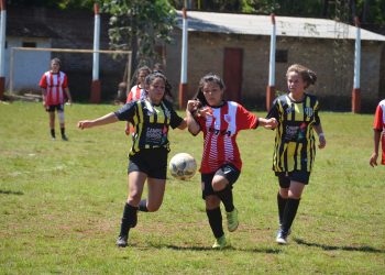 Liga Regional Obereña de Fútbol: arrancó la sub15 y reserva femenino