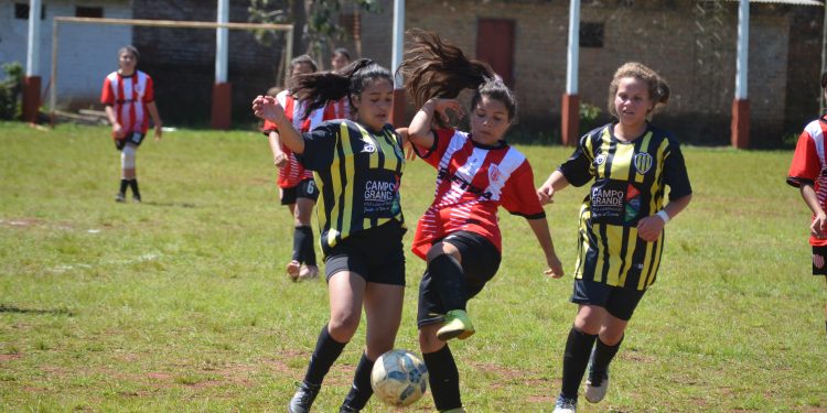 Liga Regional Obereña de Fútbol: fin de semana a puro fútbol femenino
