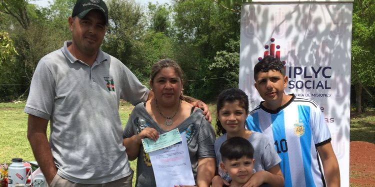 Almafuerte: entregaron premio a ganadora del Desafío Confort