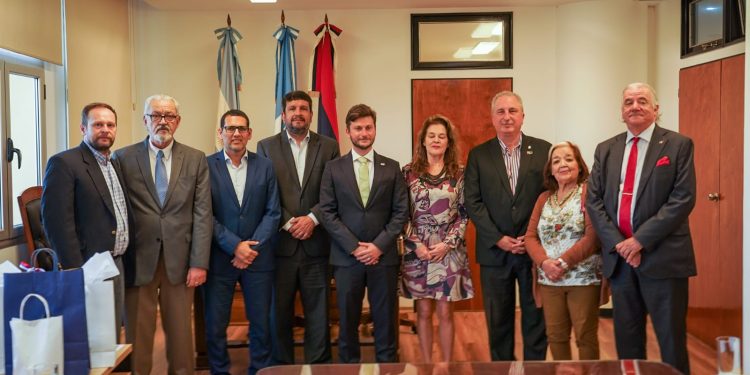 Passalacqua y la presidente del STJ recibieron al cónsul general de Italia