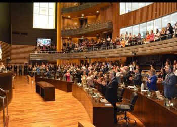 Misiones aprobó un Presupuesto con fuerte acento en inversión social para 2023