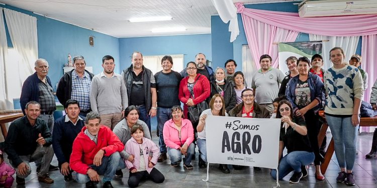 Más familias rurales construirán redes de agua y protegerán vertientes