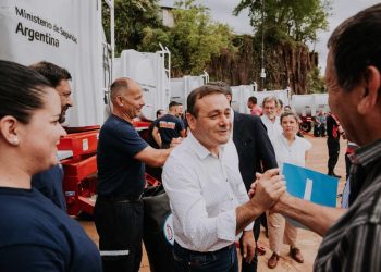 Entregaron tanques cisterna y elementos para el combate de incendios a asociaciones de Bomberos Voluntarios en Misiones