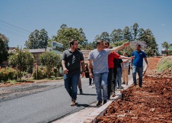 Herrera Ahuad supervisó obras en San Vicente