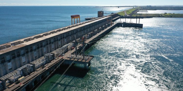 Yacyretá alcanzó un récord histórico de generación de energía