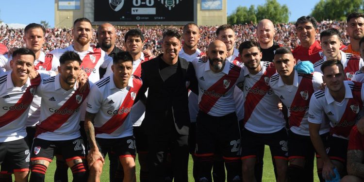En la despedida de Gallardo y Pinola, River goleó al Betis de España