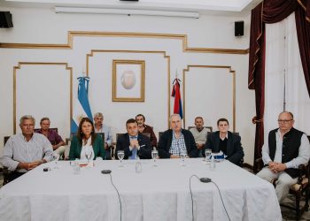 El gobernador acompañó la firma de convenio entre CEUROSP y Energía de Misiones