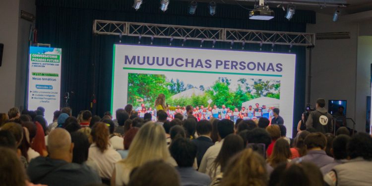Posadas Futura, culminó con éxito su conversatorio