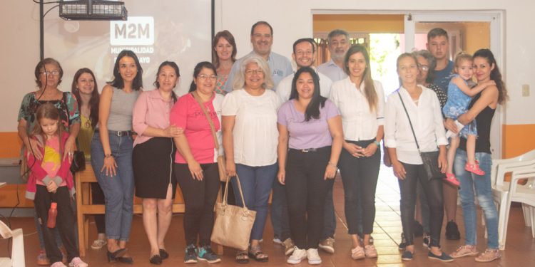 Emprendedores de 2 de Mayo recibieron microcréditos para fortalecer sus unidades productivas