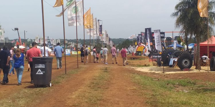 Premiación, show y excelentes negocios fue el cierre de la exitosa decimoquinta edición de la Feria Forestal Argentina