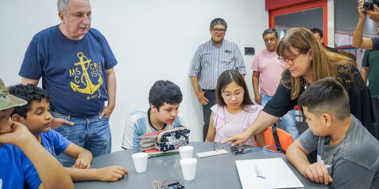 Passalacqua visitó la Sede de Inclusión Comunitaria del PAS en Posadas