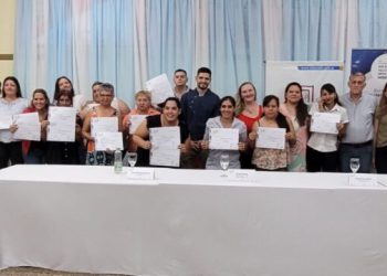 Aulas Talleres Móviles: más de 460 egresados en el segundo semestre