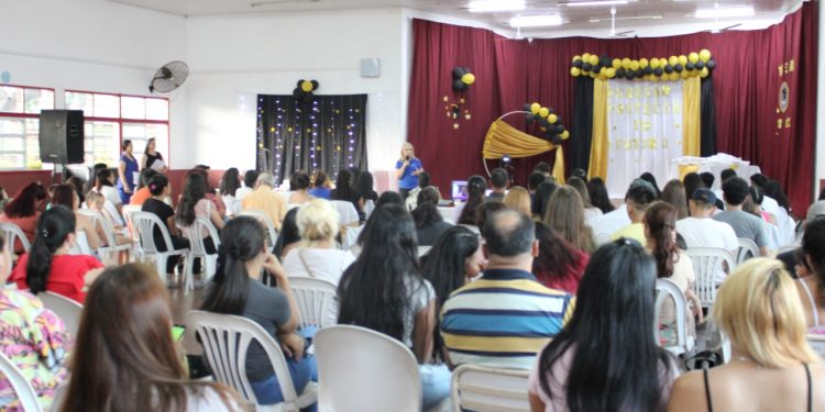 Egresar: 1000 estudiantes retomaron estudios y lograron el título secundario
