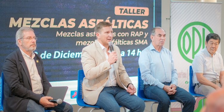 Más de 900 profesionales se capacitaron en el Taller del Asfalto 2022 en Posadas