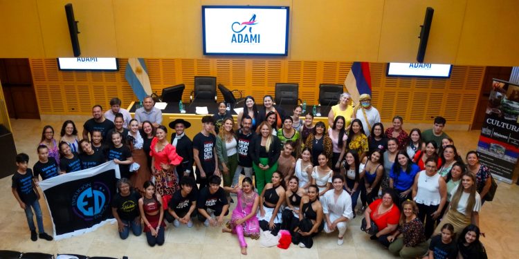 Se realizó en la Legislatura el coloquio de ideas denominado “Proyección cultural de la Danza”