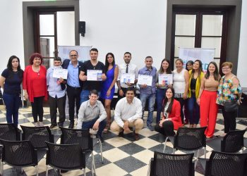 Posadas: reconocimiento a los agentes del HCD que finalizaron sus estudios secundarios