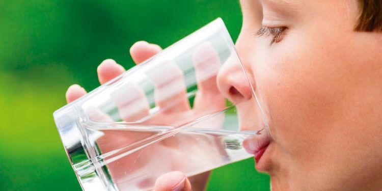 Recomiendan no exponer a los niños al sol por las altas temperaturas