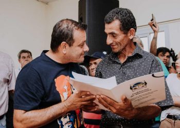 Herrera Ahuad entregó títulos de dominio a más de 500 familias de San Ignacio