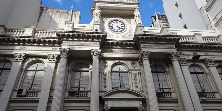 El BCRA crea el Plazo Fijo Electrónico, que será transferible, compensable y divisible