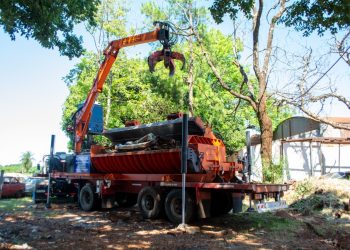 El Gobierno de Misiones puso en marcha el plan de compactación de vehículos en desuso