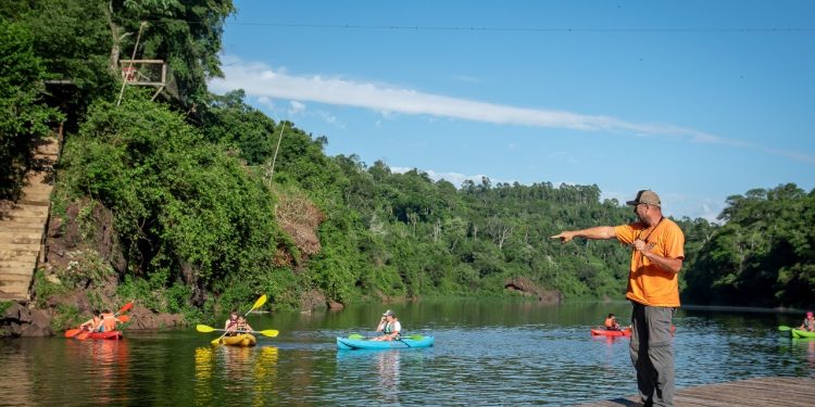 Por primera vez Eldorado cuenta con una Escuela Municipal de Natación y Kayak