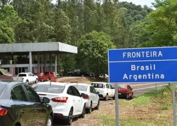 Precios insólitos: argentinos huyen a Brasil, Uruguay y Chile