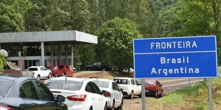 Precios insólitos: argentinos huyen a Brasil, Uruguay y Chile