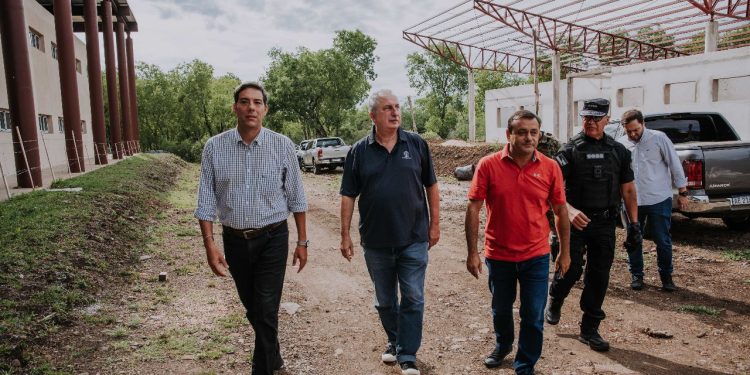El gobernador supervisó el avance de obras del Centro de Instrucción y Entrenamiento del GOE en Profundidad