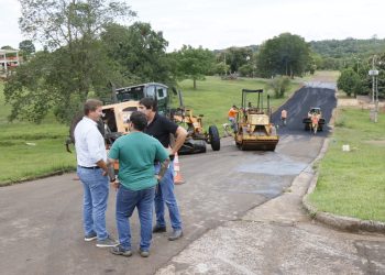 Vialidad Provincial ejecuta obras en Mártires