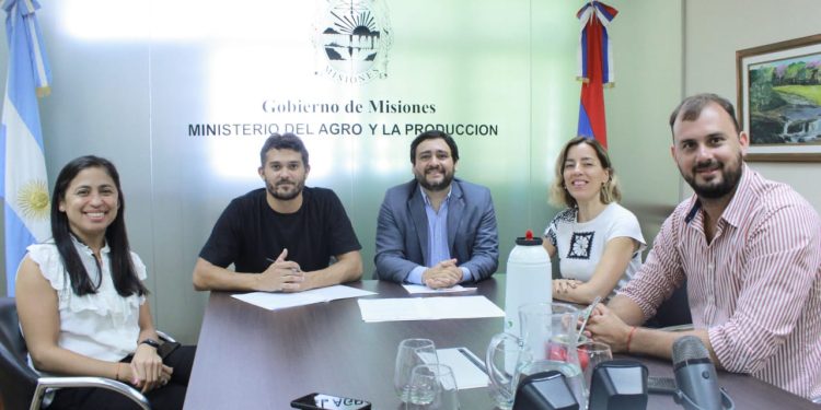 El Ministerio del Agro y la UNam firmaron un convenio para impulsar el desarrollo profesional de los jóvenes