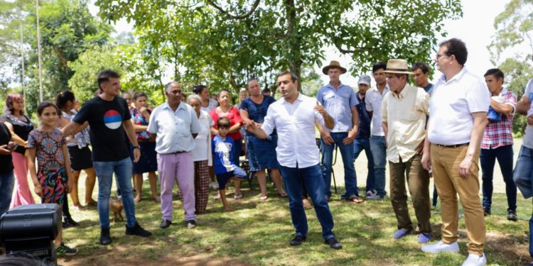 El gobierno garantiza el acceso al agua segura a familias rurales