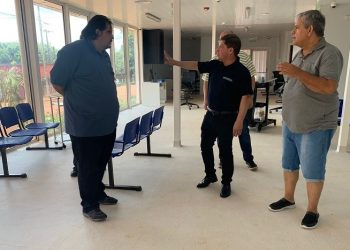 Alarcón y Ferreyra recorrieron la obra del nuevo Hospital Modular de Puerto Libertad