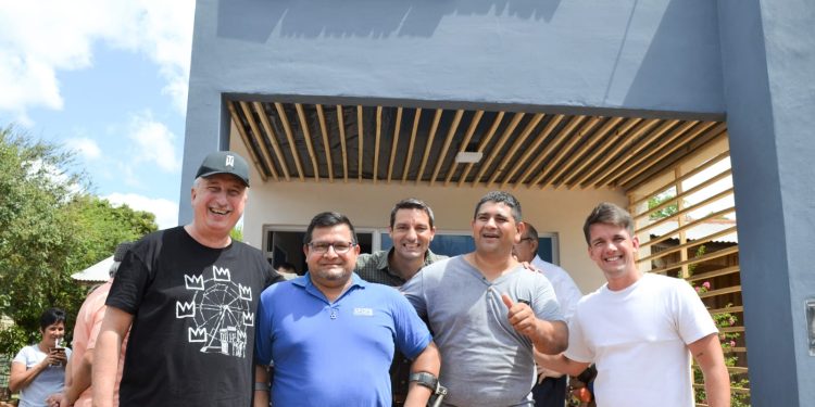 Passalacqua y Romero Spinelli participaron de entrega de herramientas a emprendedores de San Javier