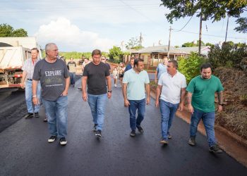 Vialidad Provincial asfalta 25 cuadras en Campo Grande