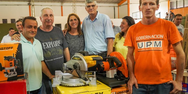 El Estado tiene que estar presente brindando herramientas para los que quieren y necesitan trabajar», destacó Passalacqua en  Puerto Esperanza