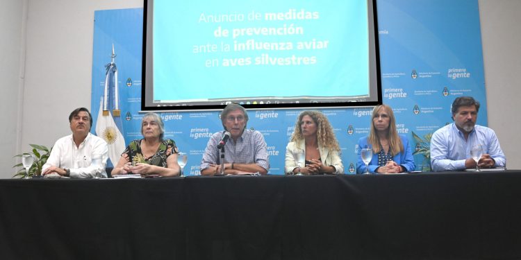 El Gobierno anunció medidas de prevención por presencia de influenza aviar en aves silvestres