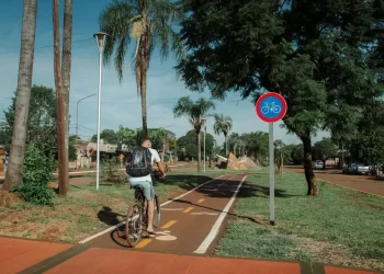 Vecinos de Santa Ana ya disfrutan de la flamante bicisenda