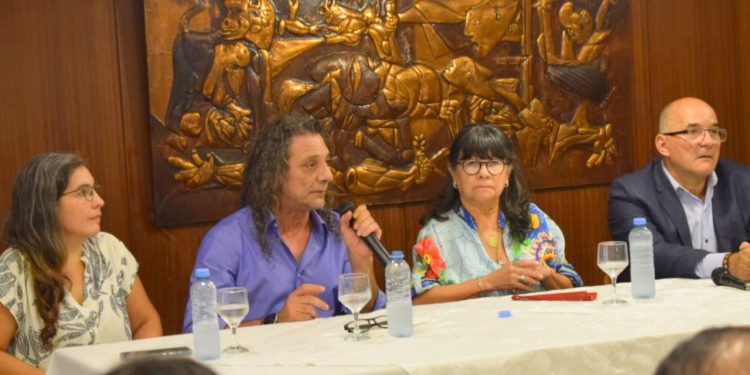 El Frente Amplio con desarrollo territorial propone a Julia Perié como gobernadora y a Martín Sereno, primer diputado