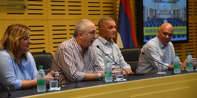 Reflexionaron en la Legislatura sobre los 40 años de la democracia