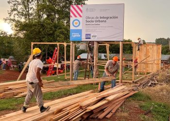 Jardín América: obras gestionadas por Movimiento Evita garantizan instalaciones eléctricas y de agua potable en barrio Los Cedros