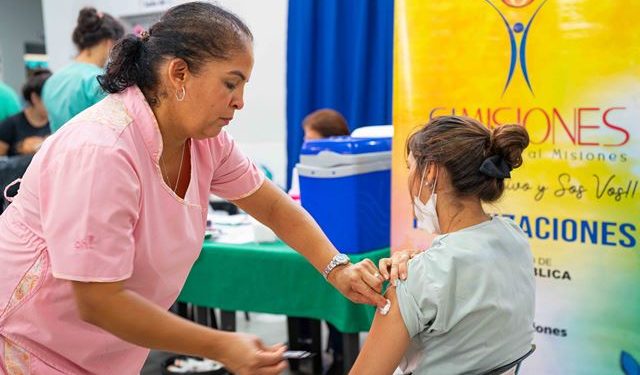 Misiones inició la Campaña de Vacunación Antigripal 2023