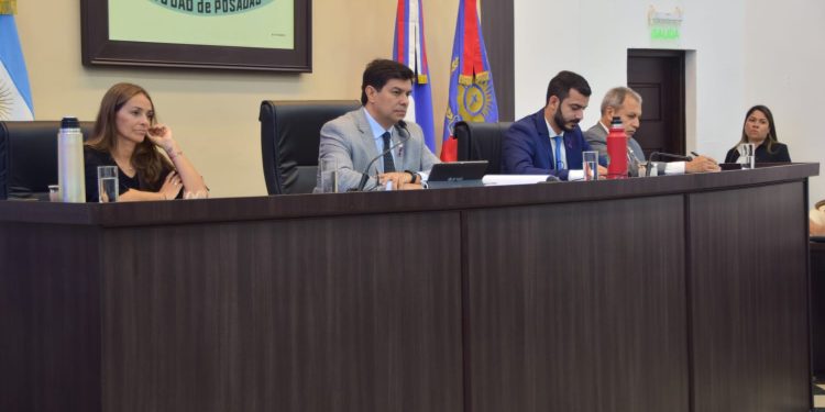 Posadas: con varias iniciativas, se llevó adelante una nueva sesión ordinaria