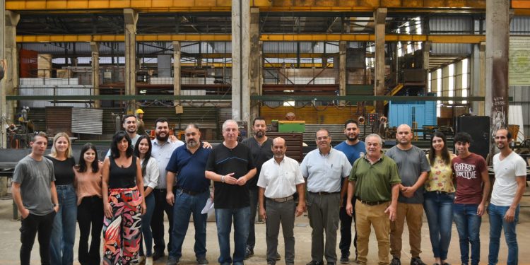 «La industria metalúrgica es el sistema vertebral de la producción misionera y trabajaremos para que siga creciendo», aseguró Passalacqua en visita a cooperativa del rubro