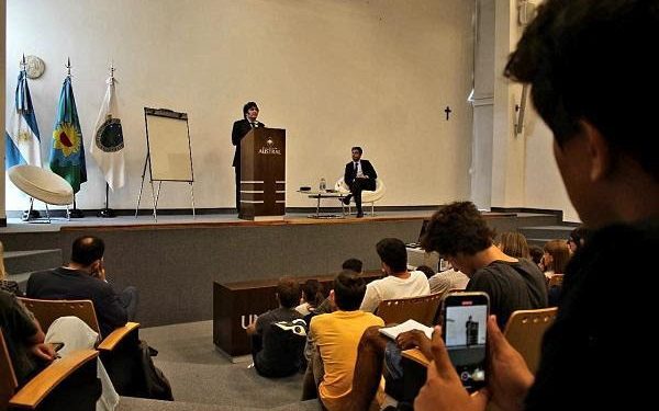 Milei: «Si hay un problema de déficit, que la política baje el gasto. Tienen gran cantidad de partidas para cortar»