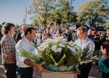 El gobernador participó en los festejos por el aniversario de Campo Grande y visitó la nueva terminal