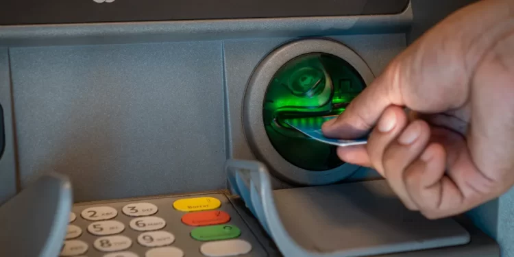 Este viernes pagarán los haberes a empleados públicos