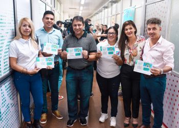 Desarrollo Social presentó el nuevo call center de la Línea 102 que funcionará las 24 horas del día