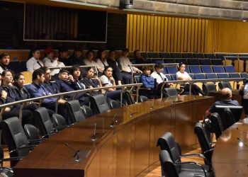 Estudiantes de Oberá visitaron la Cámara de Representantes