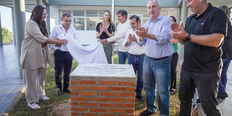 «El fin de la política es generar obras para la felicidad y crecimiento de la comunidad», expresó Passalacqua en Campo Grande
