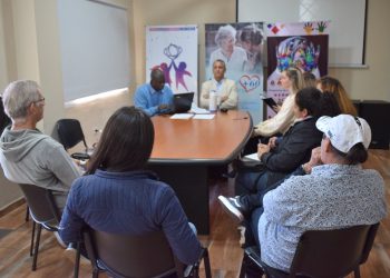 Posadas: primera reunión en la defensoría con la comisión pro-tierra organizado por vecinos del barrio San Lorenzo y representantes del Iprodha